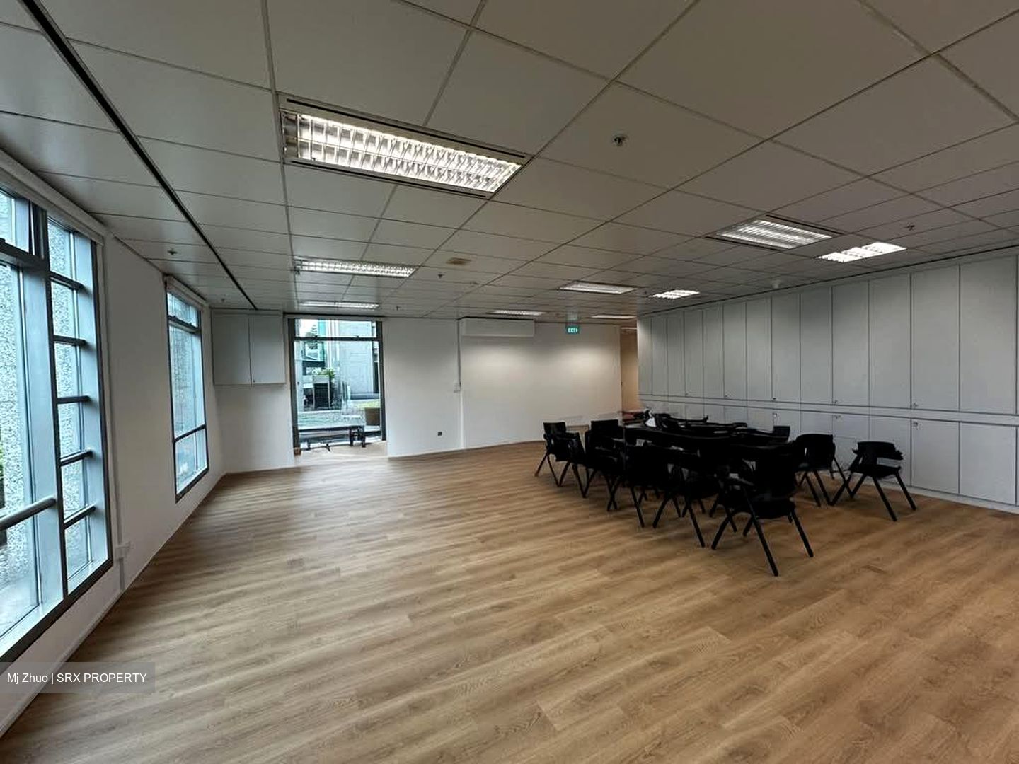 Bugis Junction (D7), Office #575789921